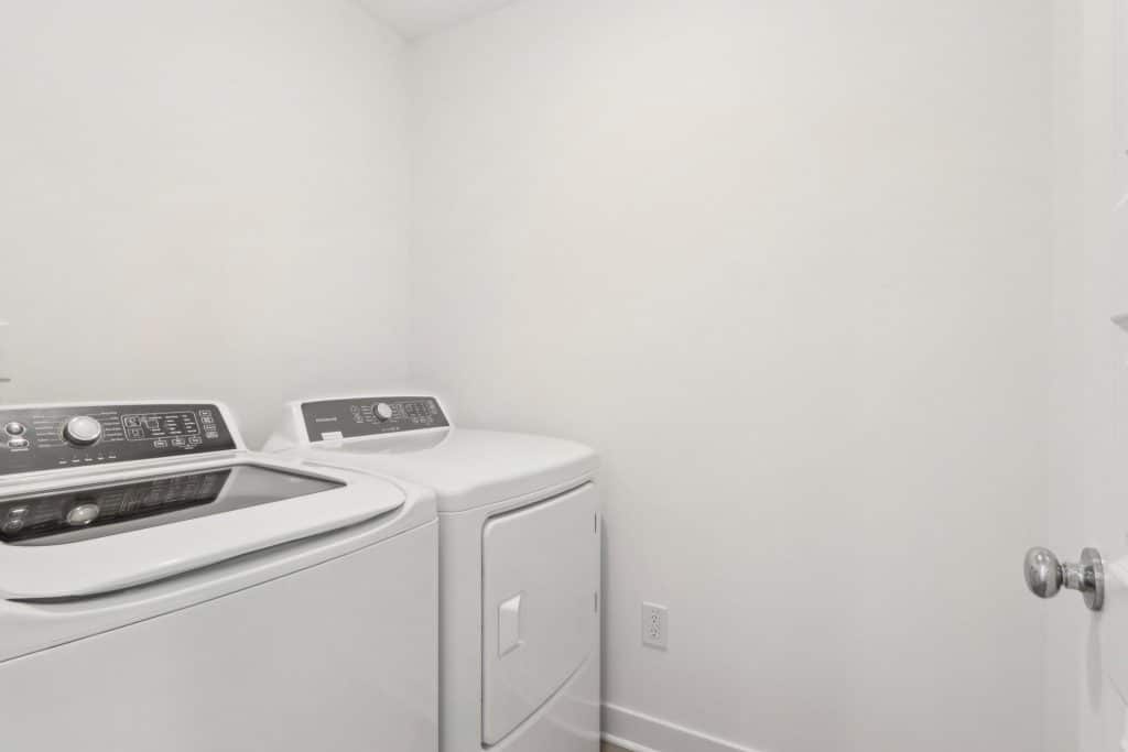 18 web or mls 6654 Willow Wy 018