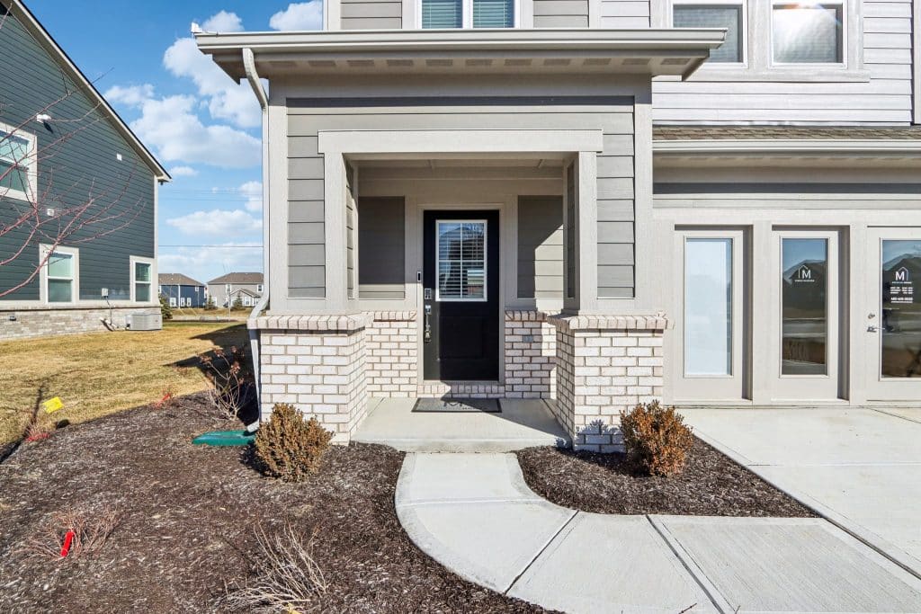 4 web or mls 6654 Willow Wy 004