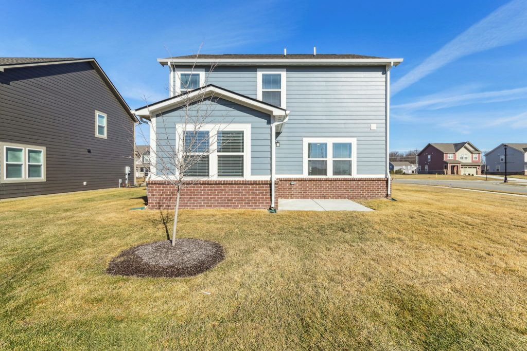 96 web or mls 6633 Willow Way 032